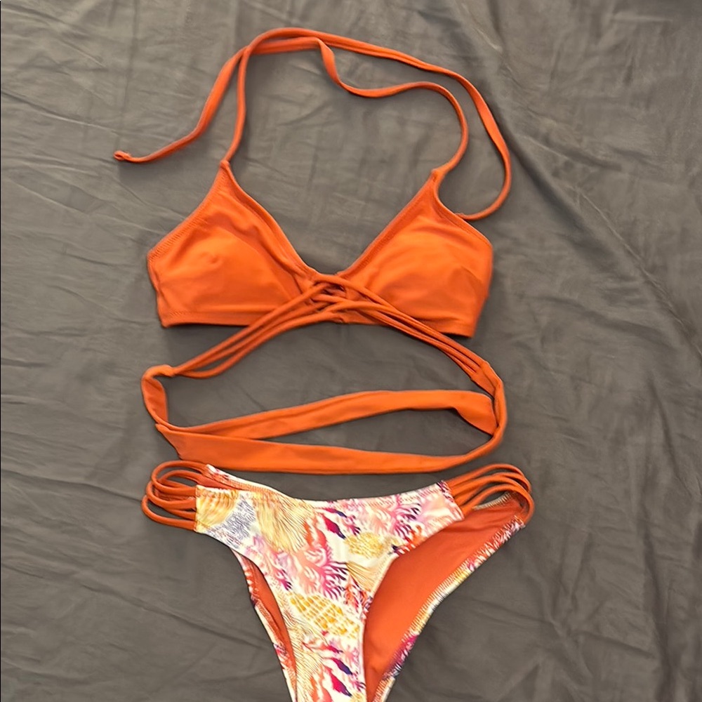 Cupshe Orange and Multicolor Bikini Set
